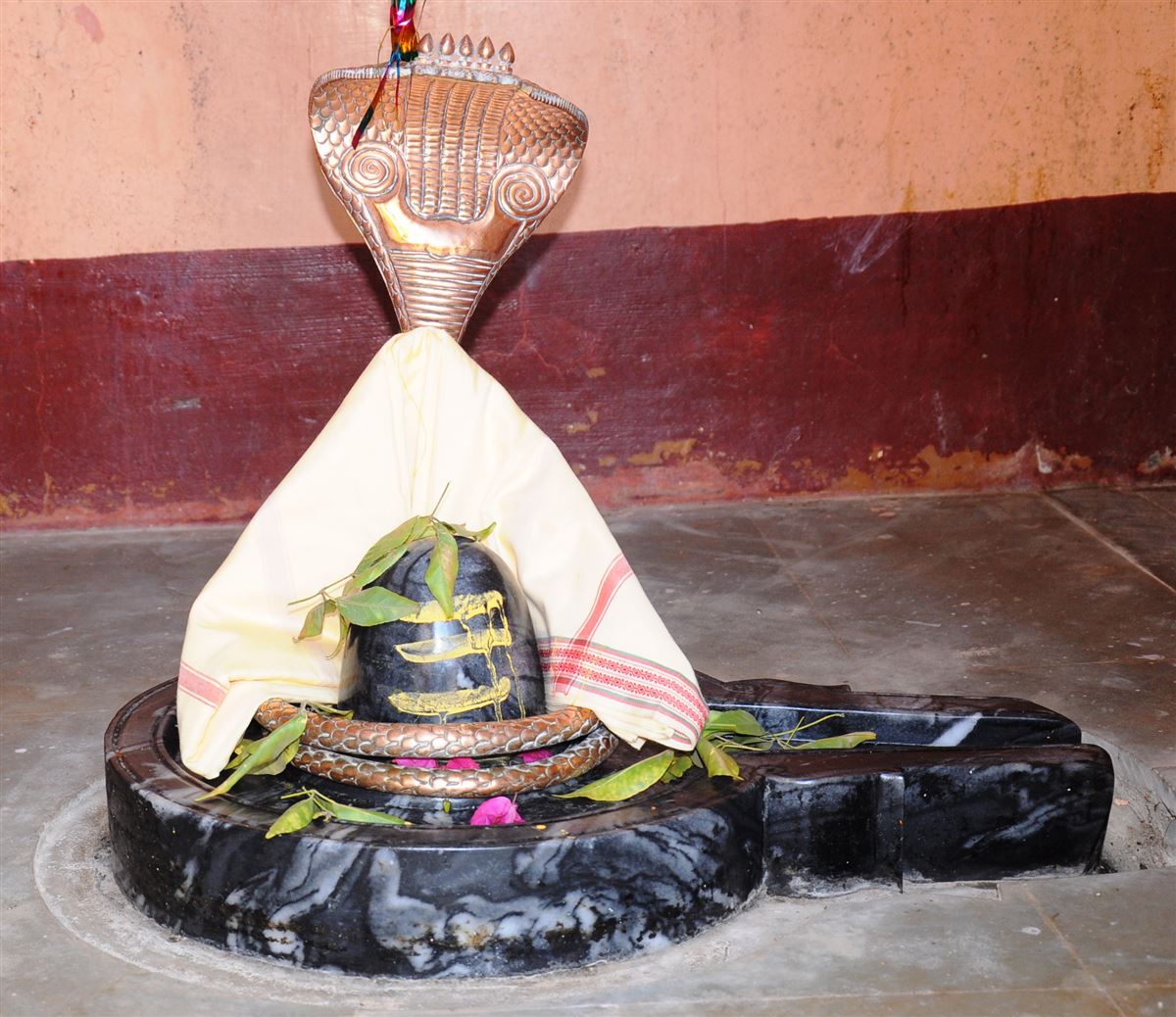 Bar Jyotirlinga shrine at Nadinath Mahatirth